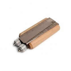 Karbownik, napinacz drutu drewniany